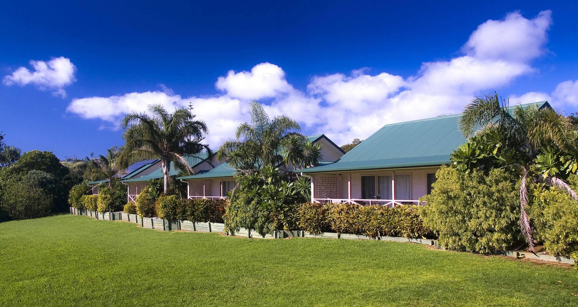 Poinciana Cottages Burnt Pine Εξωτερικό φωτογραφία