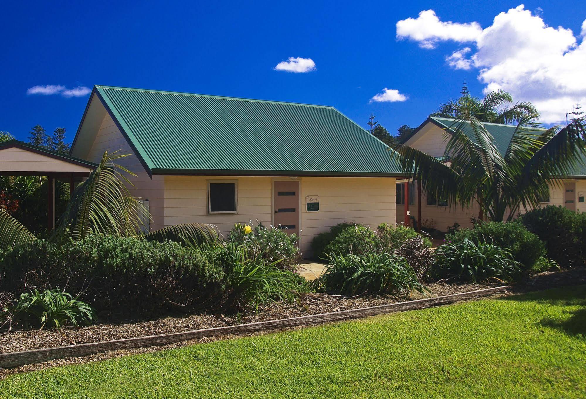 Poinciana Cottages Burnt Pine Εξωτερικό φωτογραφία